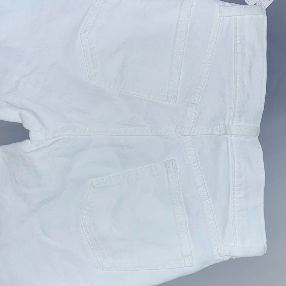NWT GAP Girlfried Mid Rise